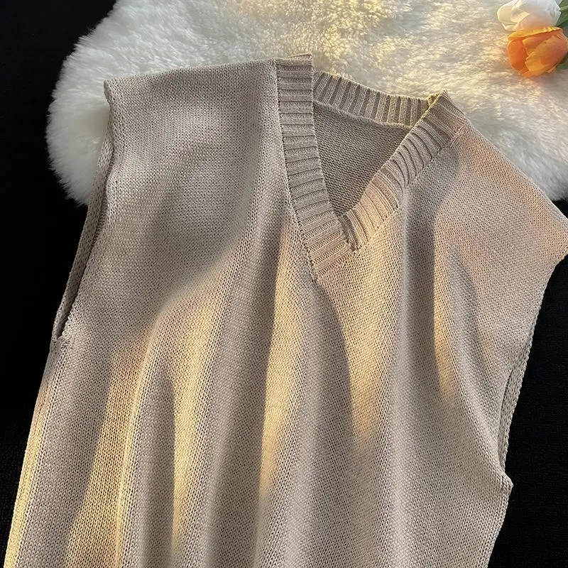 Suéter tipo chaleco tejido de Color sólido con cuello en V holgado para hombre para otoño estilo de Hong Kong diseño Ins de moda Simple y elegante