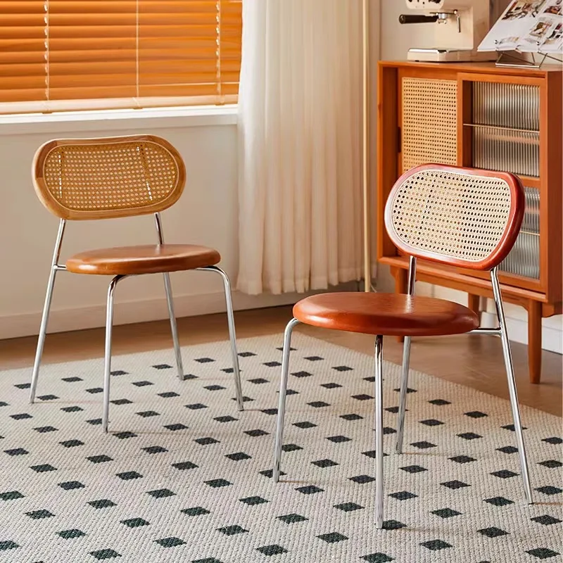 

Новая модель скандинавского обеденного стула из ротанга, легкий люкс, средневековый стиль, для ресторана, обеденный стол и стул, повседневный стул с ротанговой спинкой из массива дерева.