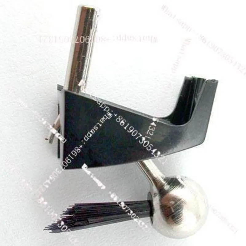 

New diamond stylus replaces D72E stylus with L727E and other head