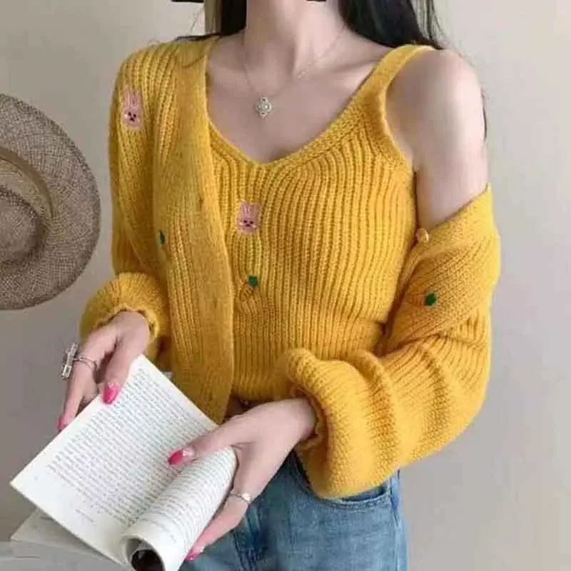 Autumn Solid Cardigan Suit Women Korean Sweet Embroidery Crop Cardigans+Vest Two Piece Set Elegant Lantern Sleeve Knitting Tops