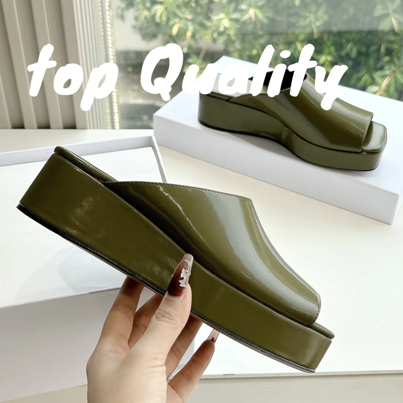 

2025 New Women's Sandals Genuine Leather Thick Bottom SlippersSummer Slides Fashion Outdoor Vacation Shoes
