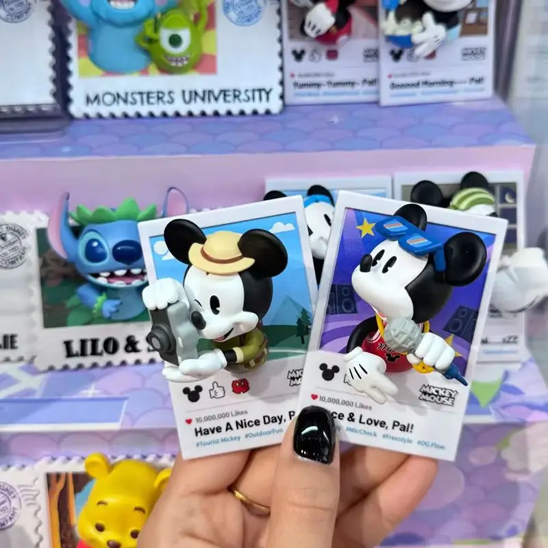 Asli Disney Kartun Mickey Seri Kehidupan Menyenangkan Kotak Buta Stiker Kulkas Figur Aksi Magnetik Hadiah Ulang Tahun untuk Mainan Anak Perempuan