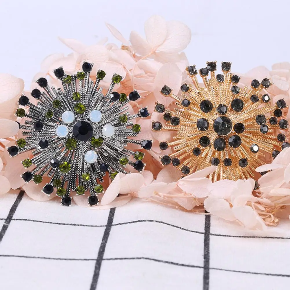 Women Brooch  Beautiful Electroplated Long Lasting Party Jewelry Brooch  Accessory Retro Brooch