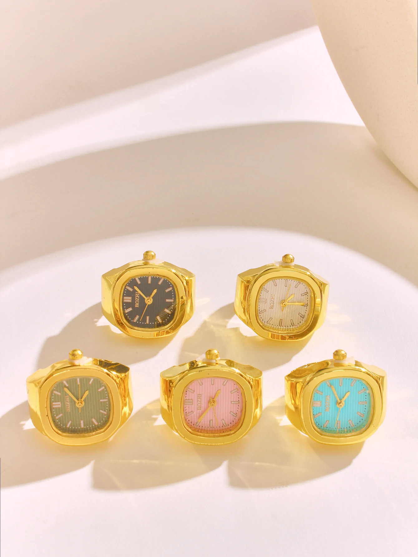 1pc Mini Vintage Finger Ring Watch New Design Fashionable Colorful Qua...