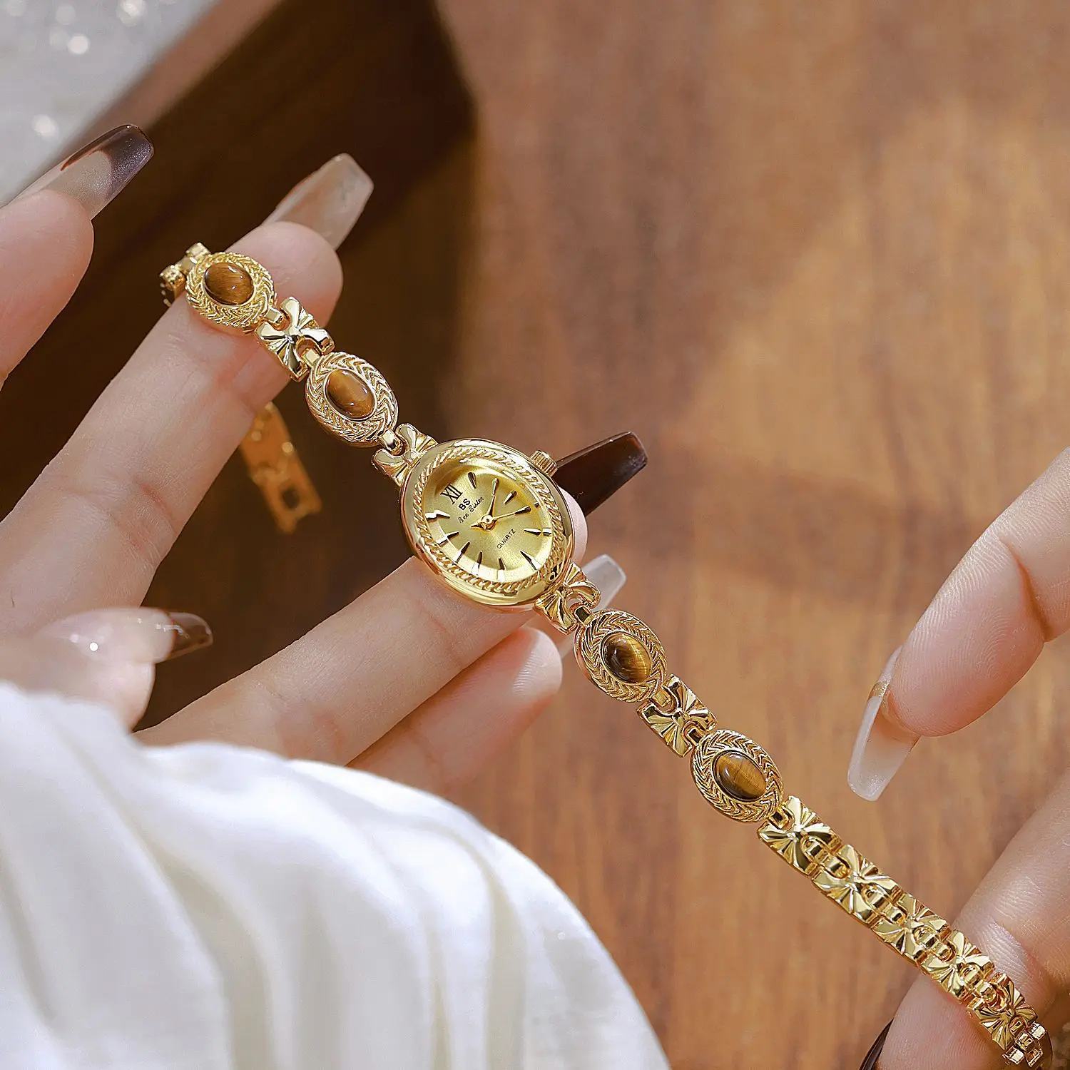 Women's Wrist Watch Natural Jade Bracelet Vintage Watch Small Oval Dial Gold Retro Watches Luxury Women Quartz Clock Gifts