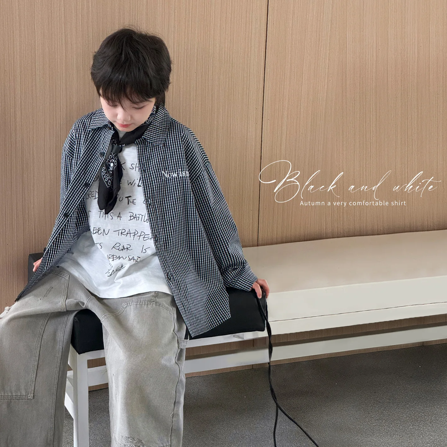 

2025 Boys' Autumn New Fashion Letter Embroidered Big Children's Coat Black and White Grid Collar Children's Shirt