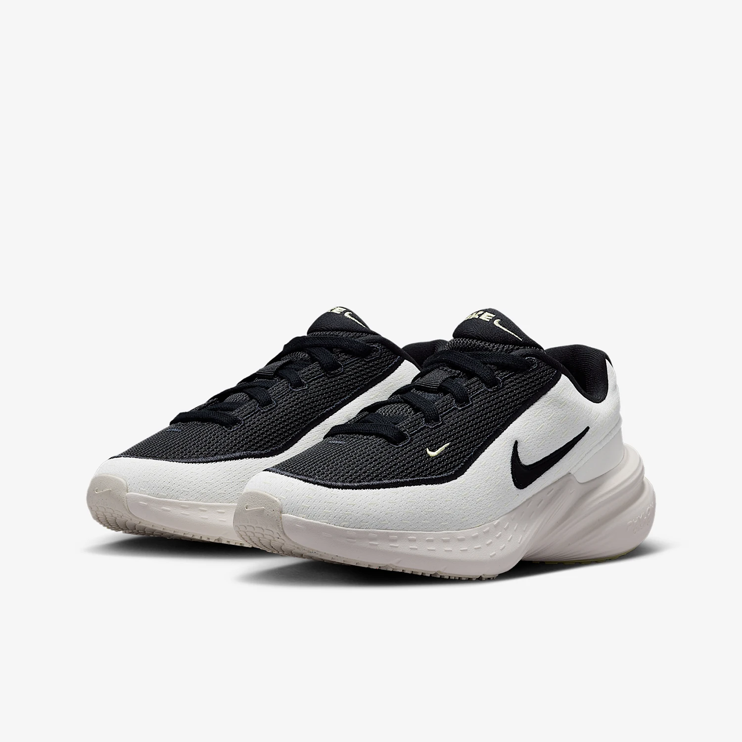 

Nike Genuine Uplift SC GS Women's Youth Running Shoes IF1749-100