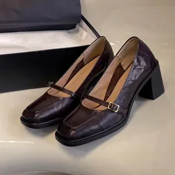 Czółenka damskie Nowa moda Wiosna Jesień Luksusowe buty na wysokim obcasie Chunky Designer Loafers Platform Black Brown Casual Party Basic