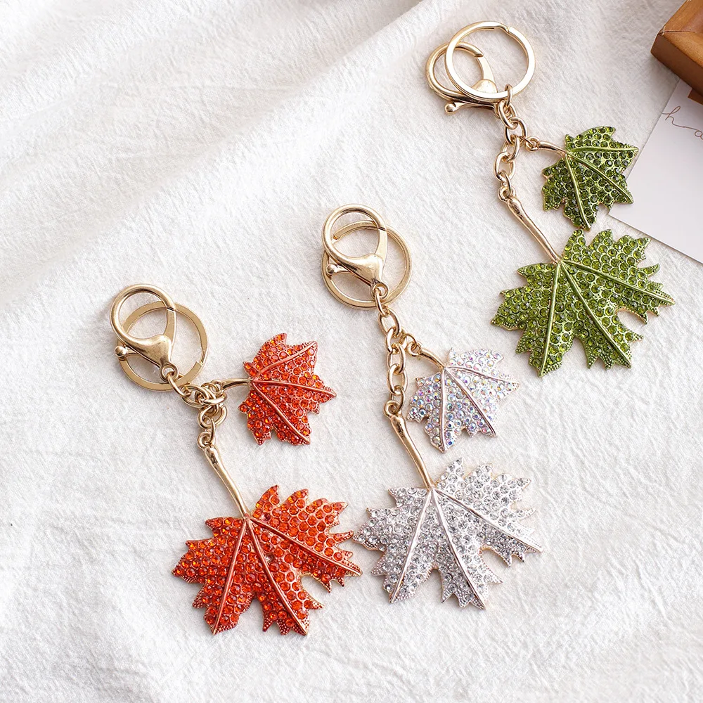 Sparkling Rhinestone Maple Leaf Keychain Decorative Metal Maple Leaf Shape Keychain Exquisite Leaf Hanging Car Keys Key Ring