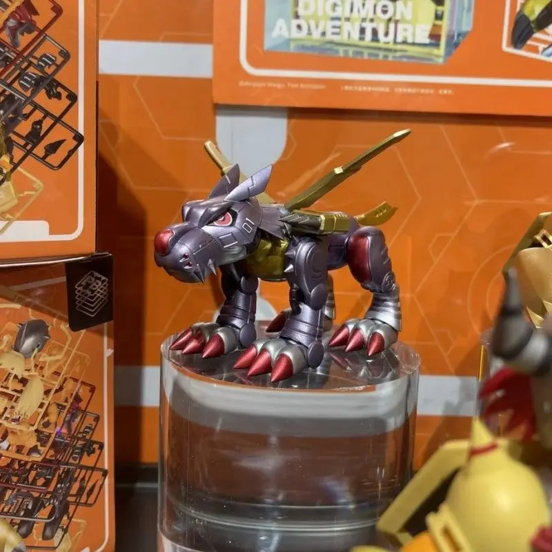 Spot Goods Bandai Authentic Digimon Anime Blind Box Splicing Battle Tyrannosaurus Rex Modello di gioco alla moda Giocattoli fatti a mano Regali