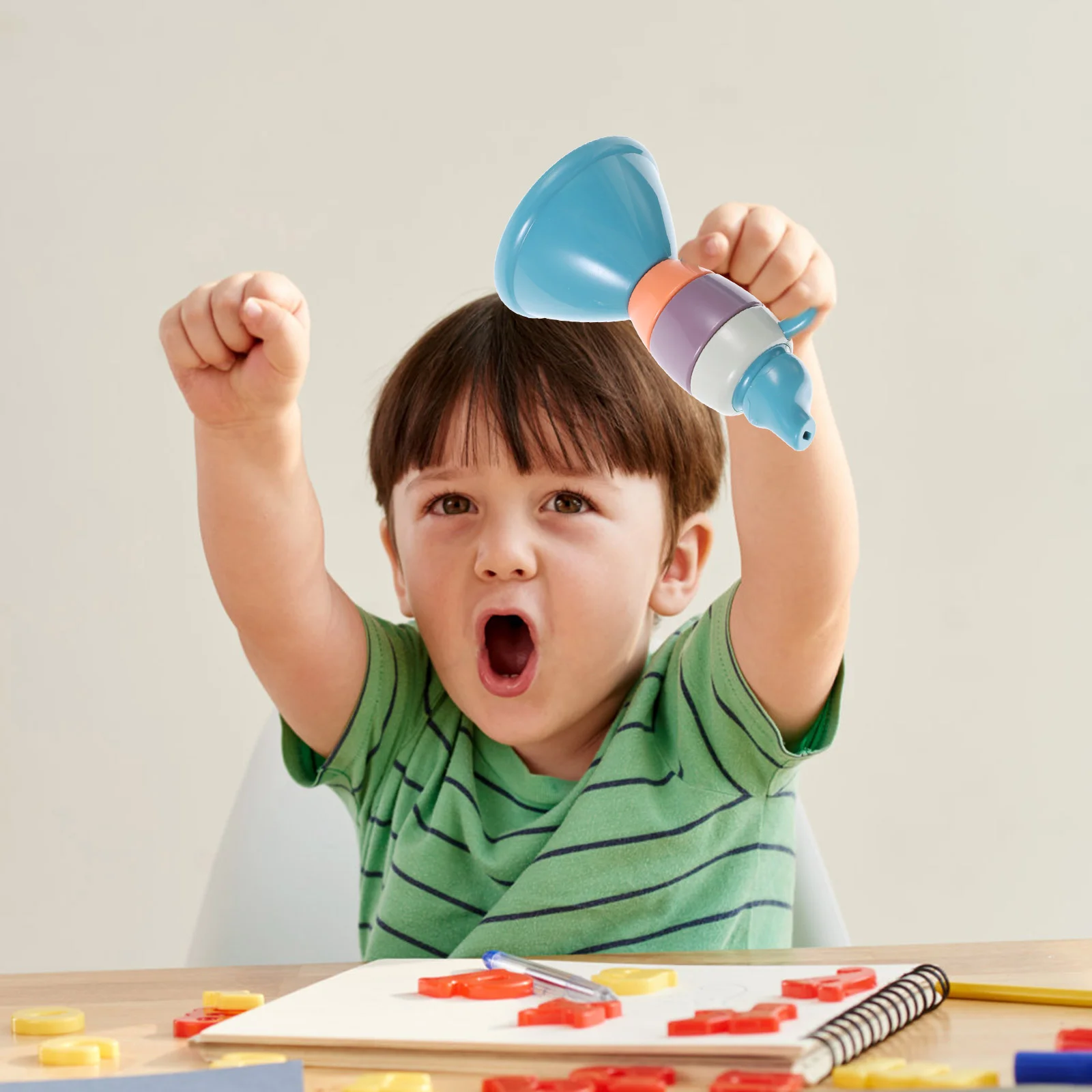 Piccoli altoparlanti Interessante tromba Giocattolo domestico Divertenti strumenti per bambini Mini adorabile musicale