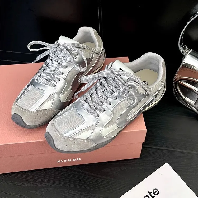 

Silver Women's Casual Sneakers New Inner Height Increase 4cm De Training Style Vulcanized Shoes Breathable Soft-Soled All-Match