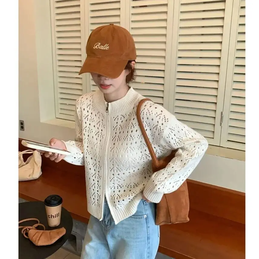 

Elegant Hollow Out Women's Sweater Soft Short Knitted Cardigan Spring Autumn 2025 New Korean Style Long Sleeved Female Tops