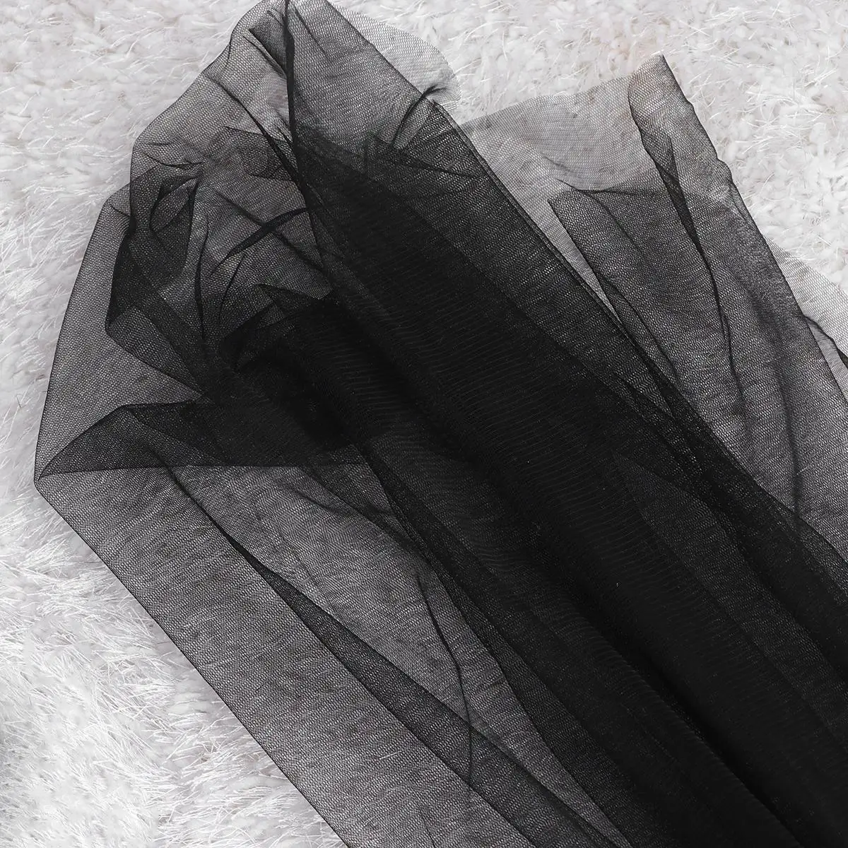 Lace Appliques Wedding Veil Black for Bride Single Layer Photography Veils with Comb