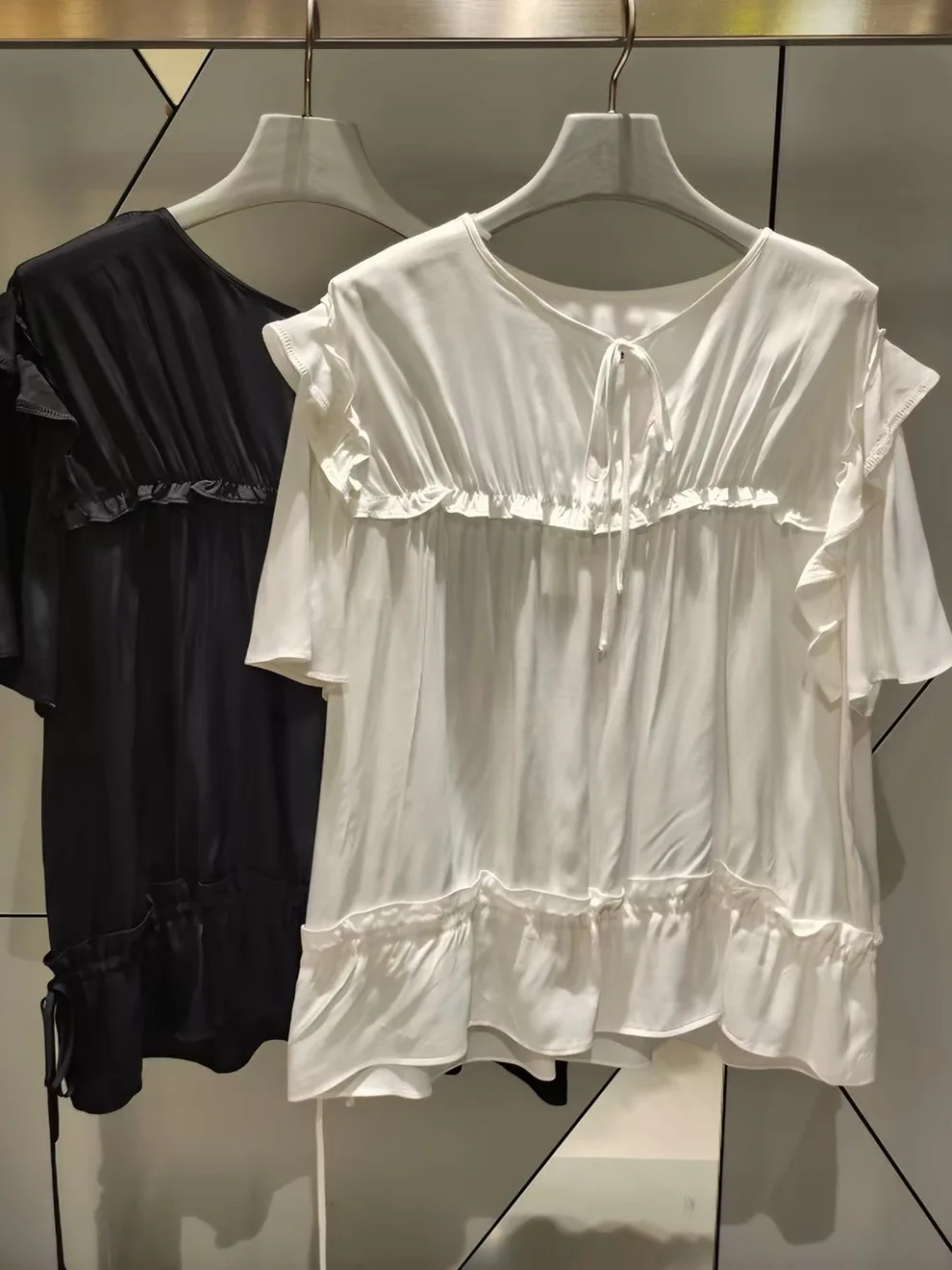 

Lucky Home Cool Slimming Ruffle Short Sleeve Shirt Women's Folded Design Atmosphere Top Casual Style Loose Fit round Neck