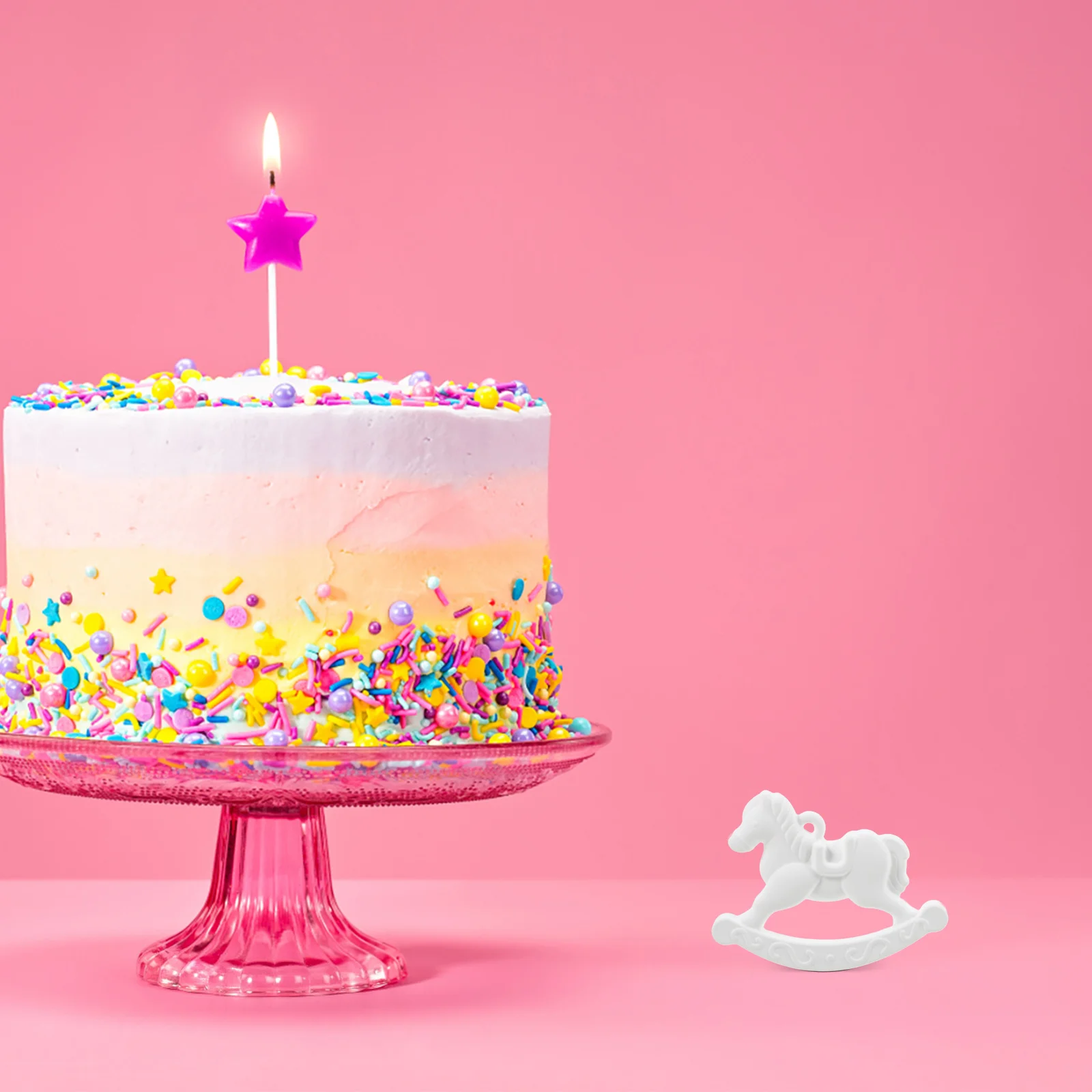 

1Pcs Cake Ornament Gypsum Rocking Horse Decoration White Desktop Decor Perfect for Cake Home Hotel Restaurant