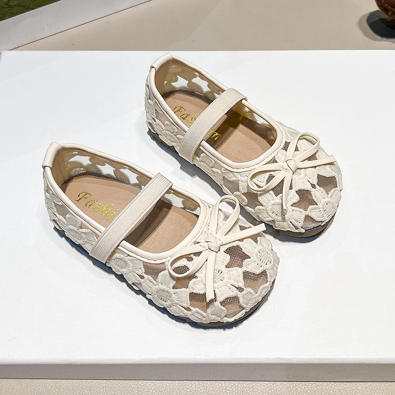 Girls Floral Embroidered Ballet Flats with Bowknot 2026 New Summer Toddler Vacation Beach Shoes Soft Sole Trendy Party Wedding