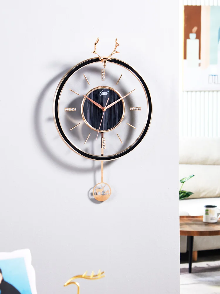 

Wall Clock Light Luxury Deer Head Clock Swing Clock Wall Hanging Simple Clock Fashion Quartz Clock