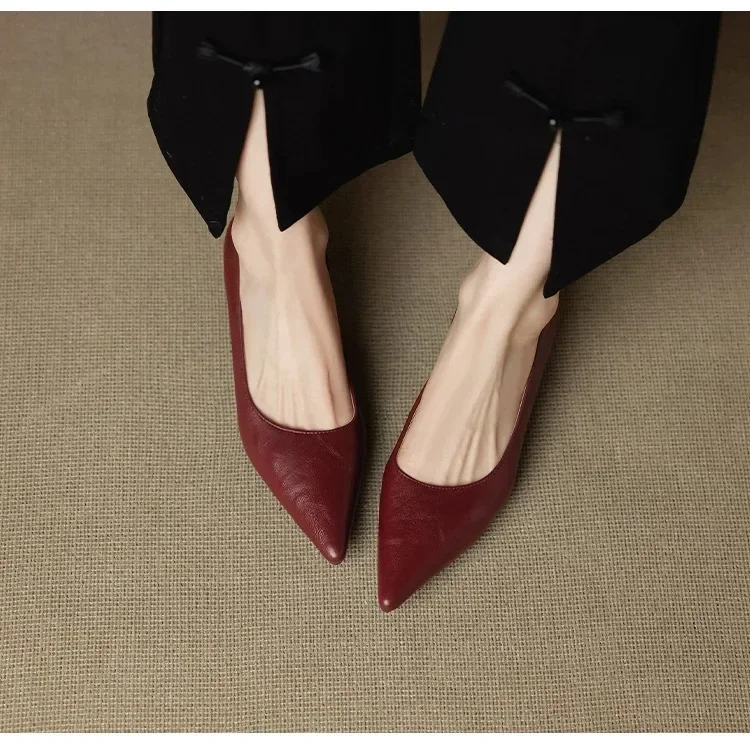 Damen-Pumps aus Rindsleder mit spitzer Zehenpartie, hochwertig, weich, bequem, elegant, mit dünnem, hohem Absatz, schlanke Abendschuhe – Detail 5