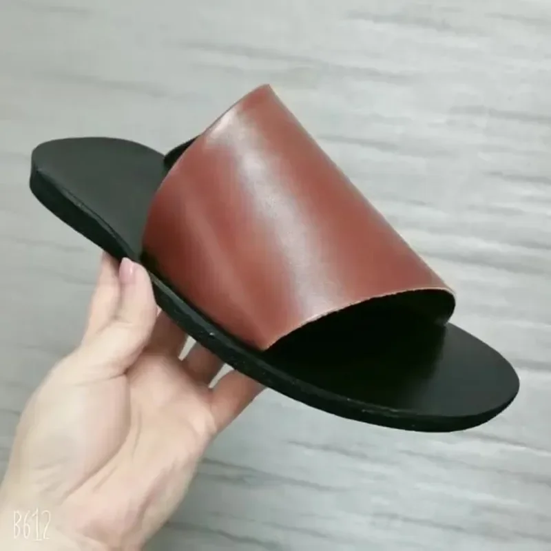 Pantoufles d'été confortables pour hommes, tongs de plage de jardin, cuir véritable, chaussures d'intérieur et d'extérieur, mode de luxe, haute qualité