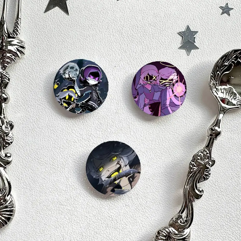 أنيمي M-القتل الطائرة بدون طيار شارات الطرفية التلبيب دبابيس صفيح بروش مستدير لحقيبة كتف اكسسوارات هدايا تذكارية