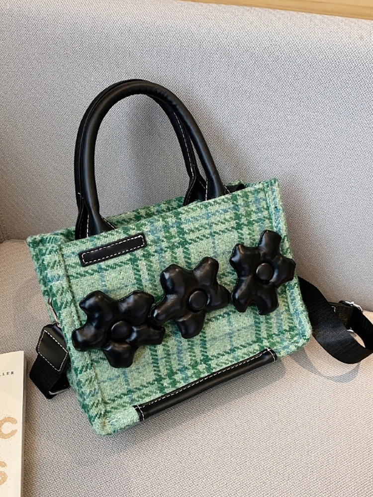 

High-grade Woolen Women's Handbags New Chic Flower Design Versatile Elegant Crossbody Bags Fashion Niche Small Square Bags