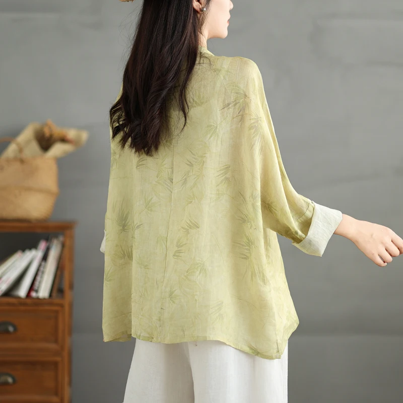 レトロな民族風プリント麻素材の女性用春秋ハイエンド気質ボタンアップコート、芸術的な襟、改良されたタ...