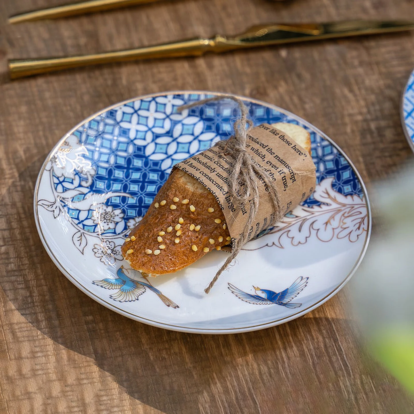 Blue Flower Ceramic Plate American Pastoral Dinner Plate Golden Stroke Bone China Salad Bowl Afternoon Tea Cake Dessert Dishes