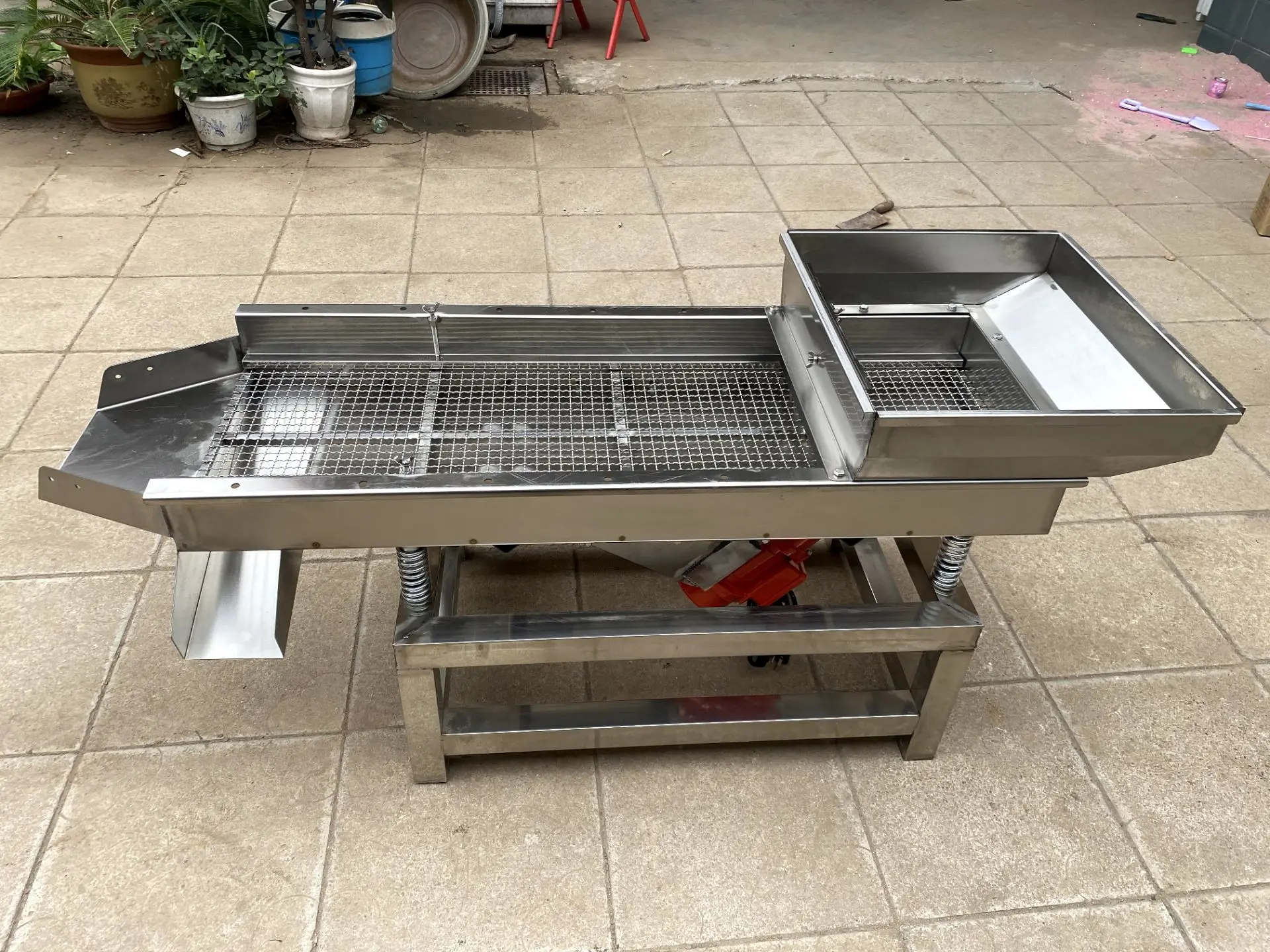 

Многофункциональная машина для сортировки соевых бобов из риса, кукурузы, пшеницы, соевых бобов, сортировщик зерна, трафаретная машина