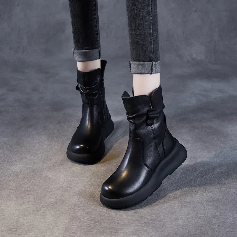 Top-Qualität 5 cm Damen-Stiefel mit mittlerer Wade, echtes Leder, plissiert, seitlicher Reißverschluss, Retro-Plateau-Keile, 2022, warme Winterstiefel, große Größe 43