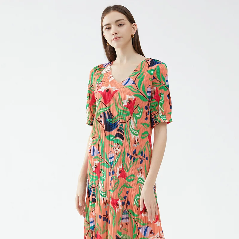 

2025 Spring and Winter New Female Print Slim Waist Design Feeling Pleated Skirt Dress Winter Skirt Advanced Sense