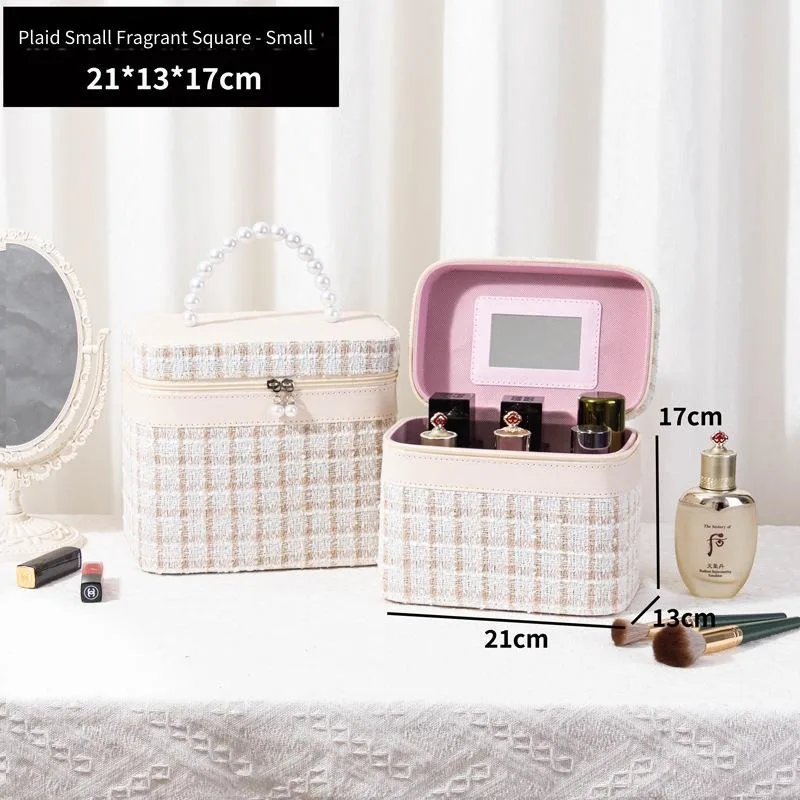 

21x13x17cm Large Capacity Makeup Bag Portable Travel Cosmetic Box Multifunctional Use Handheld Needle Thread Box Storage Gift