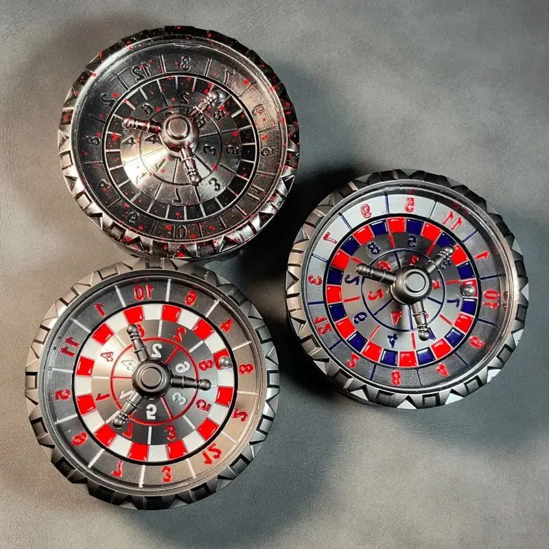 

3в1 металлические вращающиеся кубики для рулетки для ролевых игр Ктулху, ролевые игры, гироскоп на кончиках пальцев, кубик, цифровой компас, аксессуары DND