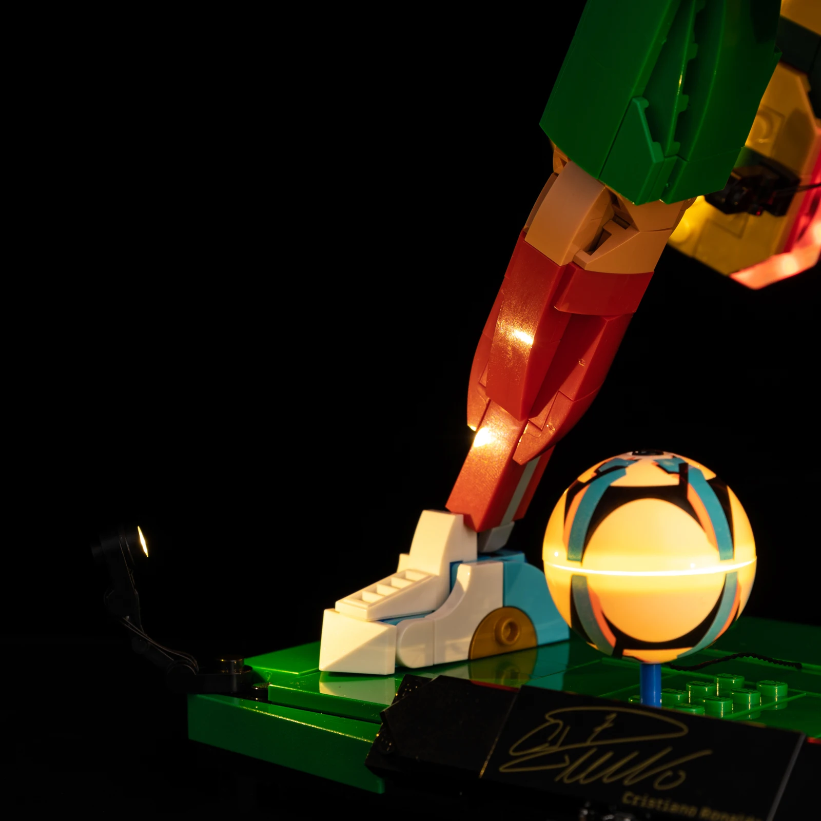 LED Lighting Set Suitable for LEGO Cristiano Ronaldo Soccer Legend 43016 Building Blocks
