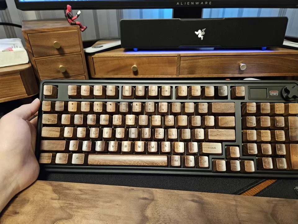 Black Walnut Keycaps Custom Wood OEM Profile Keycap Original Artist Personalized Point Key Cap for Gaming Wooting Keyboard Gift