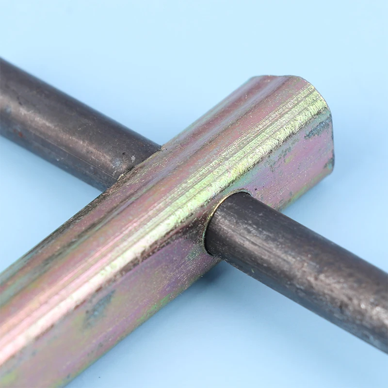 Рисунок 4 - Раздвижной треугольный ключ для лифта