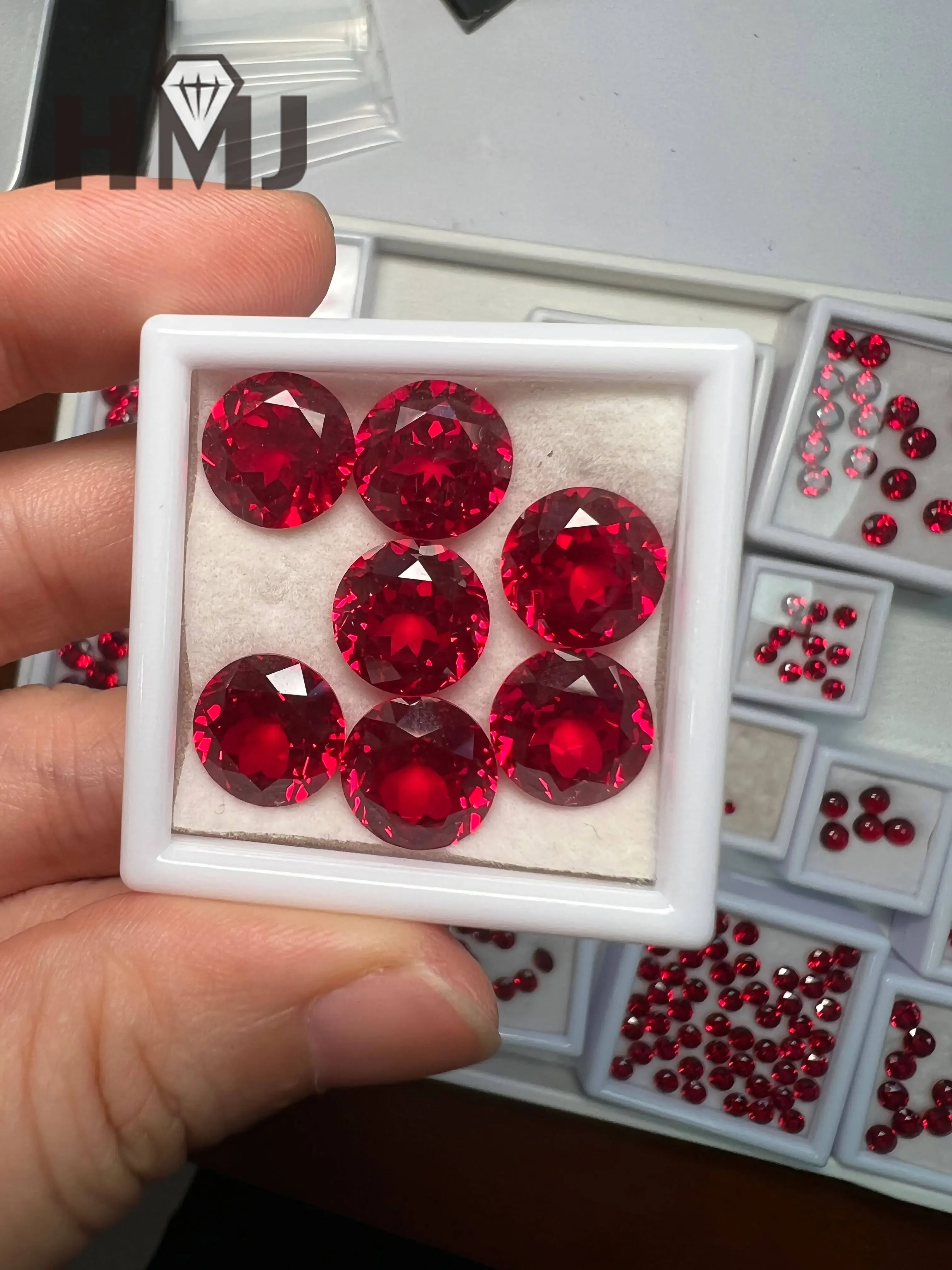 

Pigeon Blood Red Lab Grown Ruby Gemstones Round Shape Charm Beads for Diy Jewelry Making Materials Selectable AGL Certificate