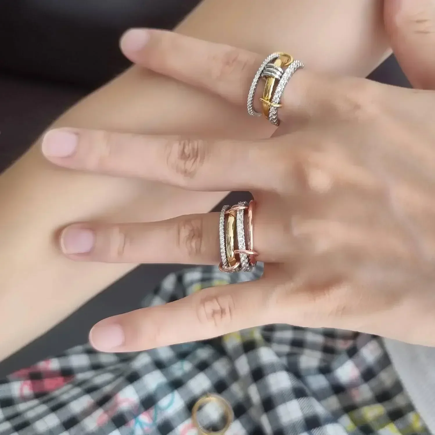 A Three-Ring Interlocking Copper Ring, A Niche Two-Color Design, Hypoallergenic Stacking Ring, Suitable For Young Women