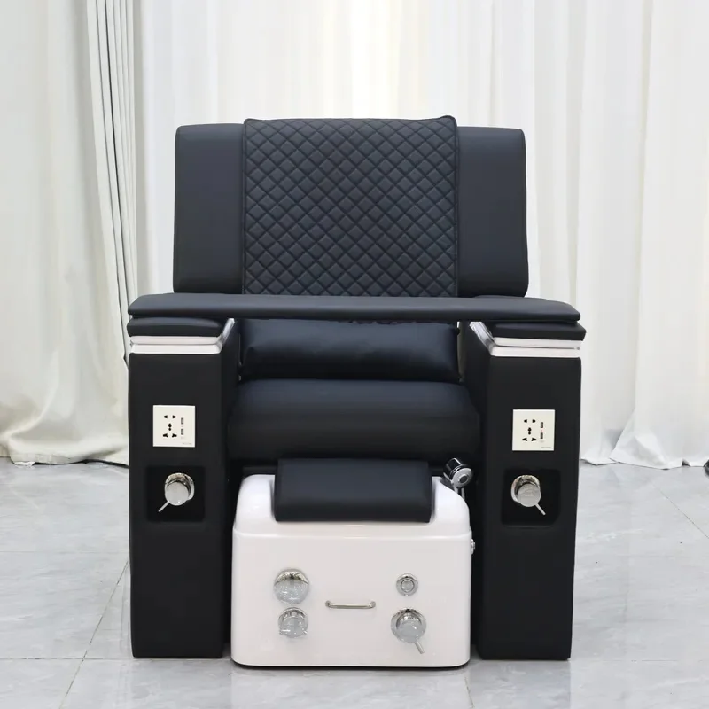 Back automatic massage chair, foot massage, and nail technicians using commercial furniture