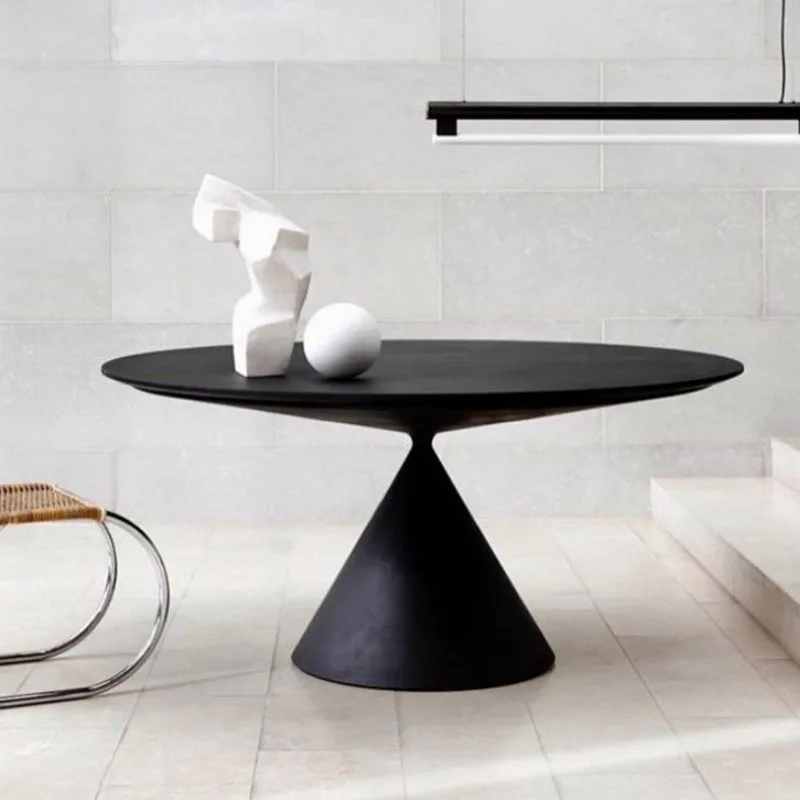 A parte superior arredondada e uma base de mesa cônica única de fibra de vidro preta é adequada tanto para uso interno e externo