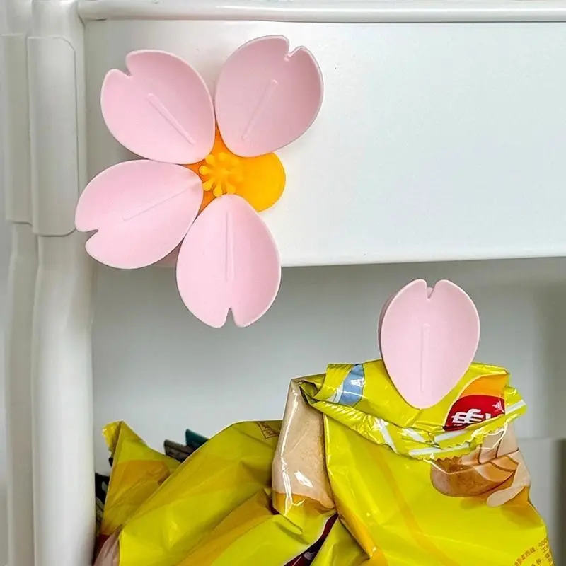 Sakura Magnetic Clip Creative Kitchen Gadget Multifunctional Snack Sealer Food Storage Unique Petal Clip Cute Home Fridge Magnet