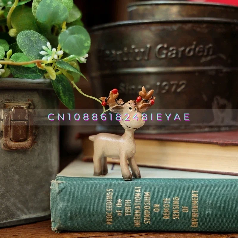 

Mini Cartoon Micro Landscape Desktop Christmas Reindeer American Nordic Style Living Room Atmosphere Resin Home Decoration