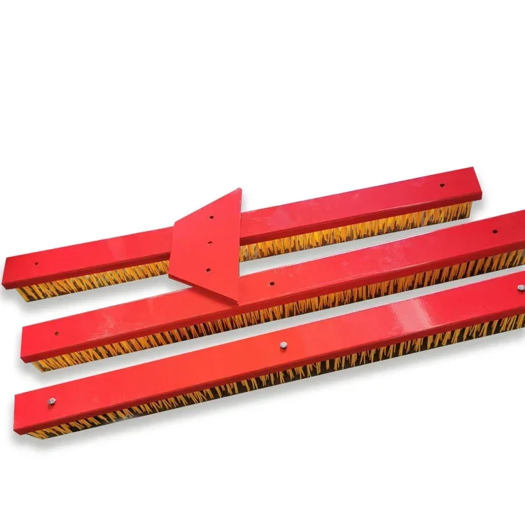 فرشاة العشب الاصطناعية المثلثة معنقدة لملعب كرة القدم، فرشاة صيانة العشب الاصطناعي لتغليف الرمال #1