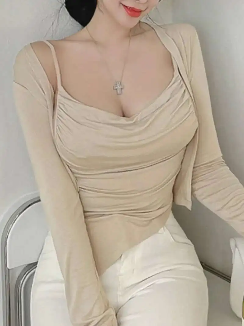 

WOMENGAGA Korea Tees Sweet Sexy T Shirt Fashion Set Tight Slim Sexy Folded Straps Short Cardigan Two Piece Top For Women XRW7