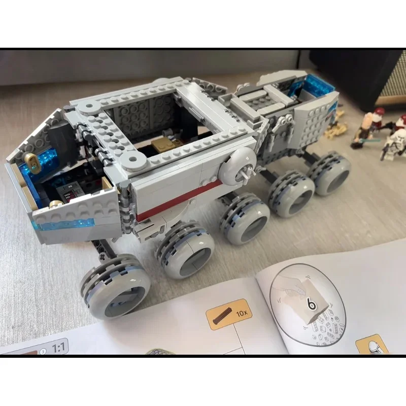 75413 813ピース クリエイティブシリーズ 共和国剣聖 男の子向け パズル組み立てブロック おもちゃ 飾り クリスマスギフト