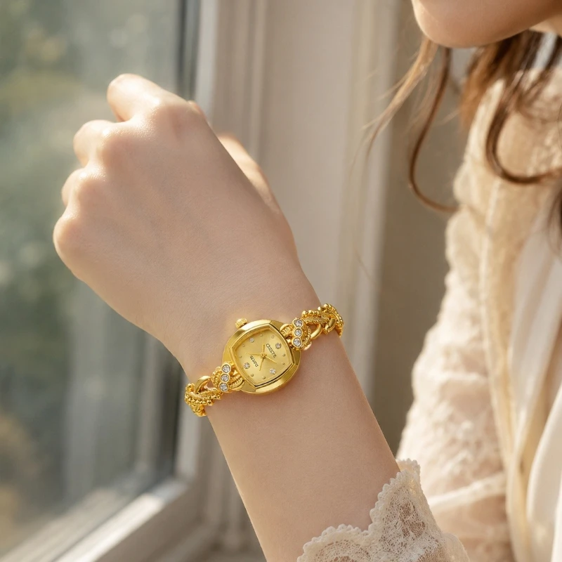 

Fashion Women Jewelry Watch Luxury Gold Rhinestone Dial Twisted Bracelet Quartz Watch Elegant Slim Ladies Wristwatch Clock Gift