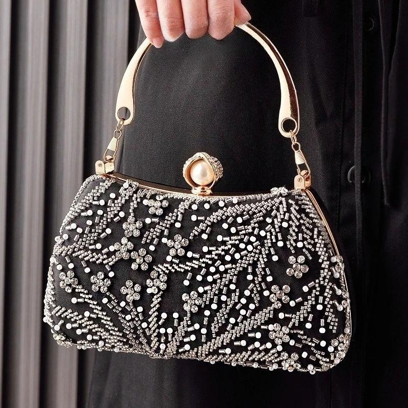 

Classic and Fashionable Women's Banquet Bag, Heavy-duty Bead Embroidery Handbag