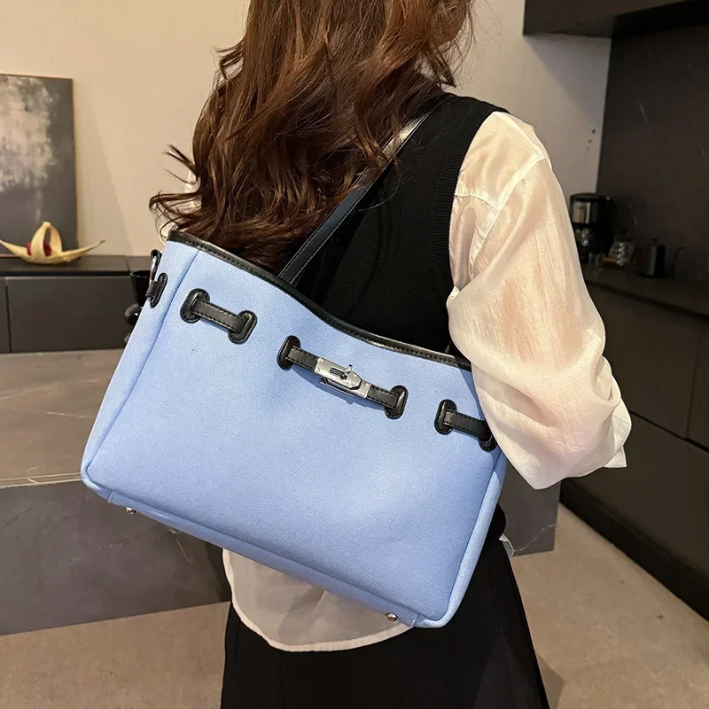 

2025 Women's Chic Minimalist Tote - Bold Color-Block Shoulder Bag for Effortless Work & Weekend Leisure