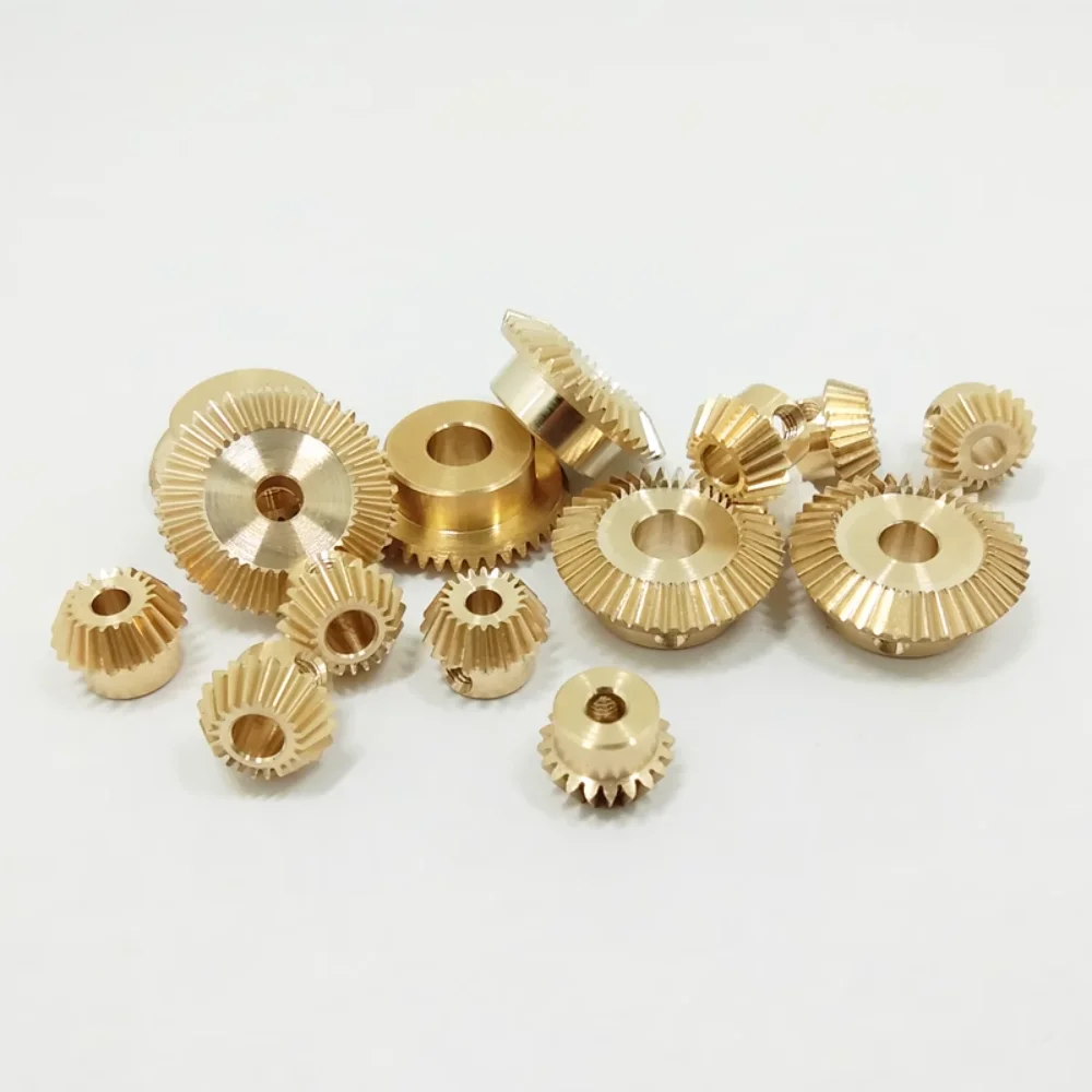 

0.5 Module 1:2 Ratio Brass Bevel Gear Set 20T/40T, 90-Degree Right Angle Drive for Mechanical Transmission