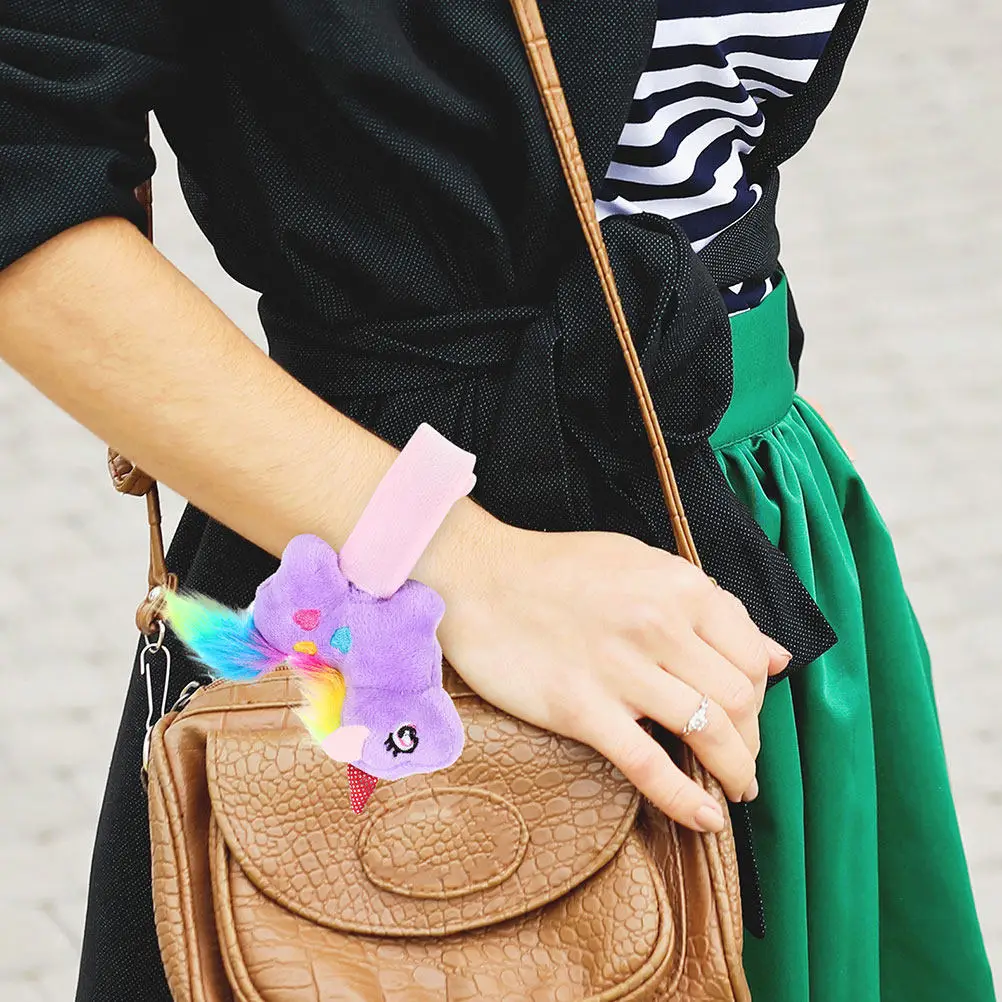 

4Pcs Unicorn Slap Bracelet Soft Stuffed Animal Wristbands Party Favor Decorative Bands Fun Kids Accessory Birthday Halloween